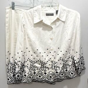 Exceptional 2-Piece White Linen Black Sequins Skirt Suit, Size Medium Petite